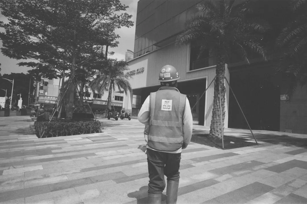 刘江百货食品零售服务升级：2024年社区超市新品解析