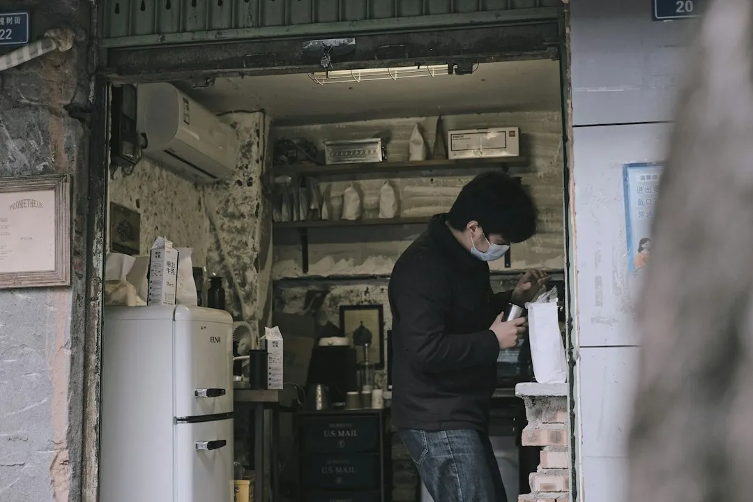 从日常采购到社区信赖：一家日用百货经营部的服务升级路径